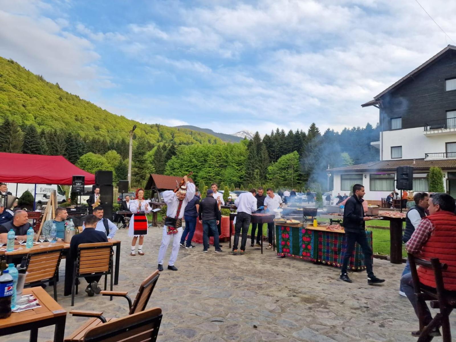 Hotel Miruna Sîmbăta de Sus Exteriör bild