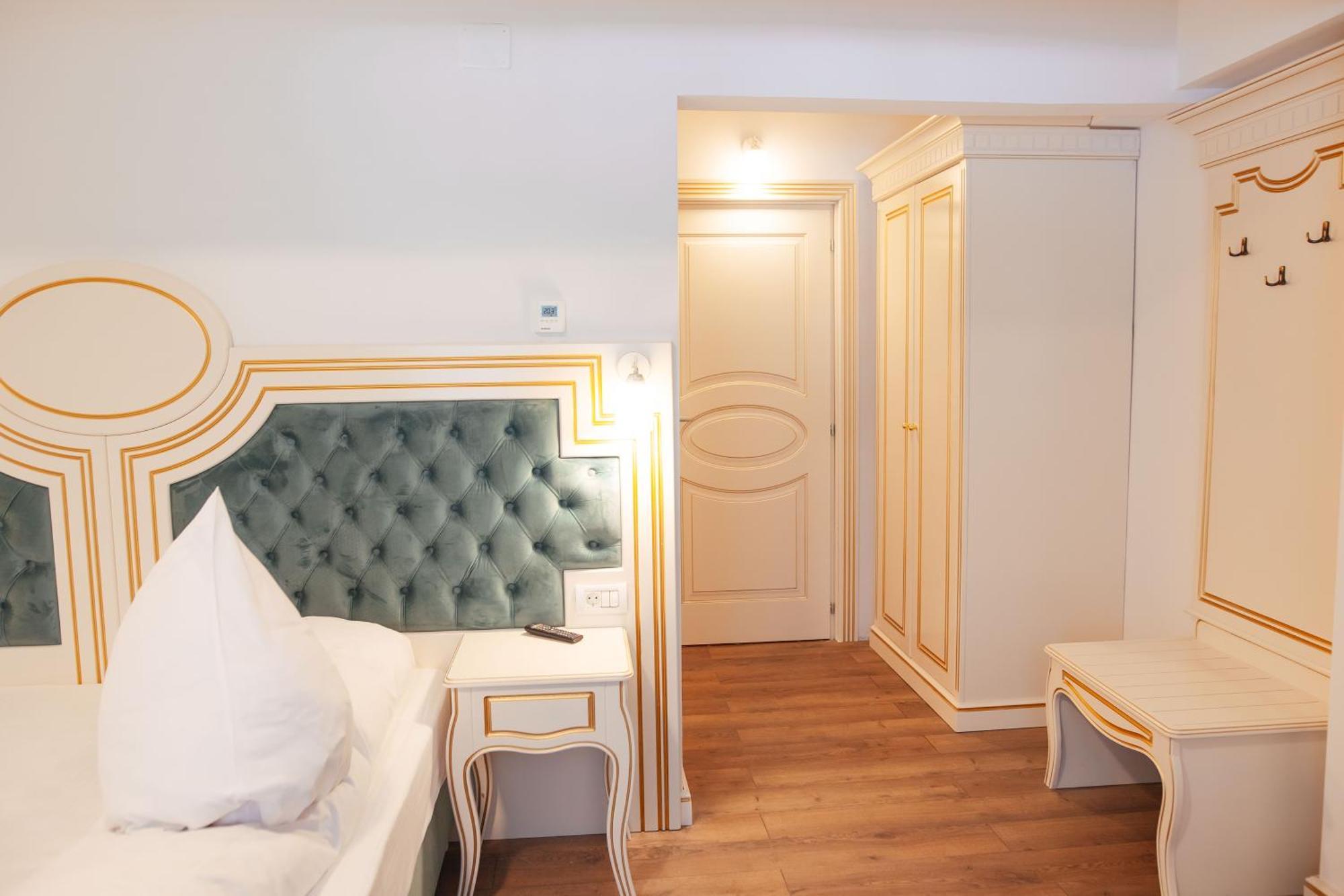 Hotel Miruna Sîmbăta de Sus Exteriör bild