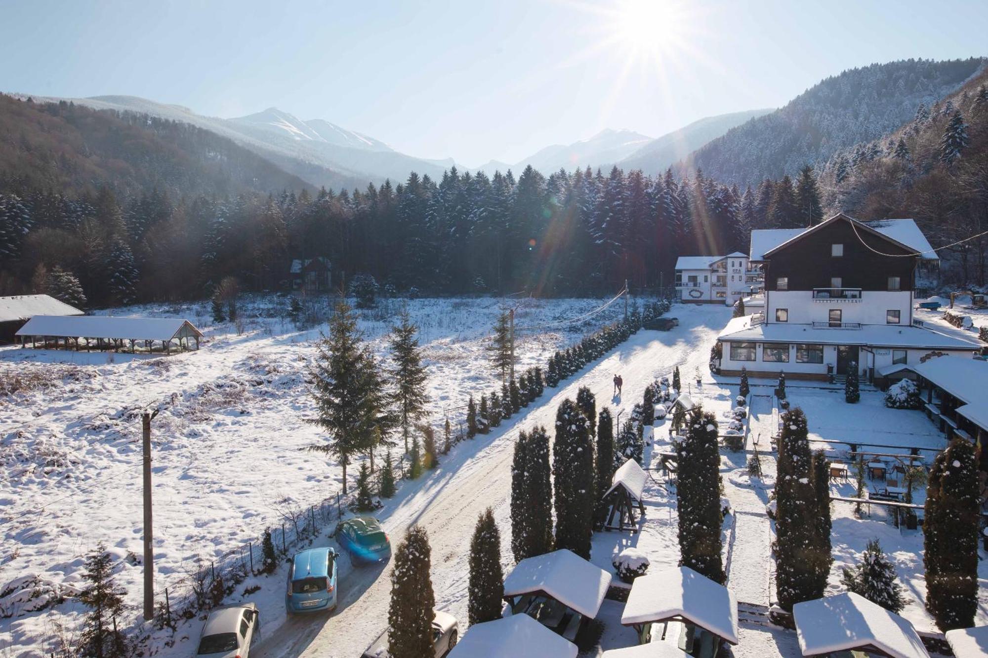 Hotel Miruna Sîmbăta de Sus Exteriör bild