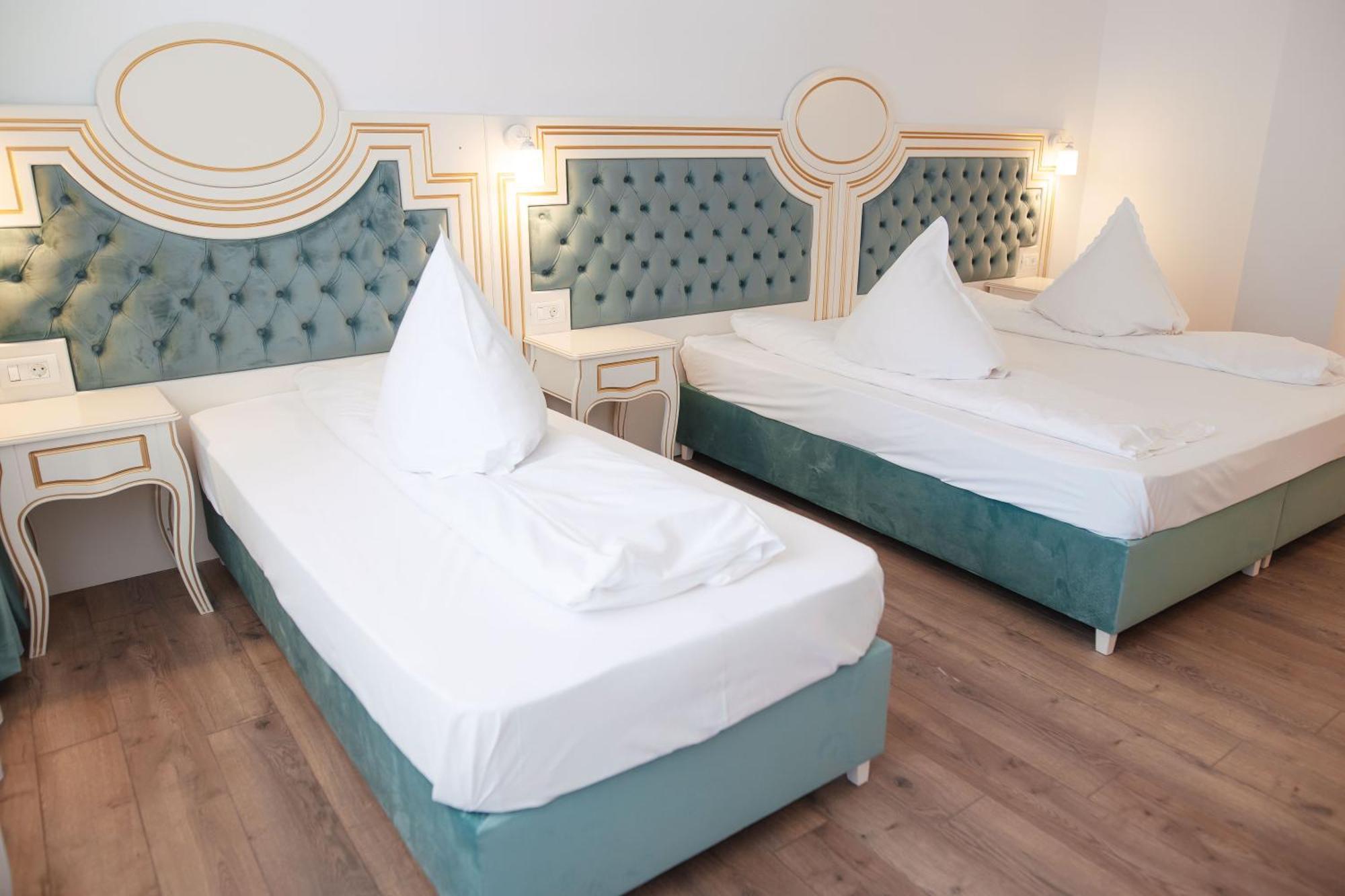 Hotel Miruna Sîmbăta de Sus Exteriör bild