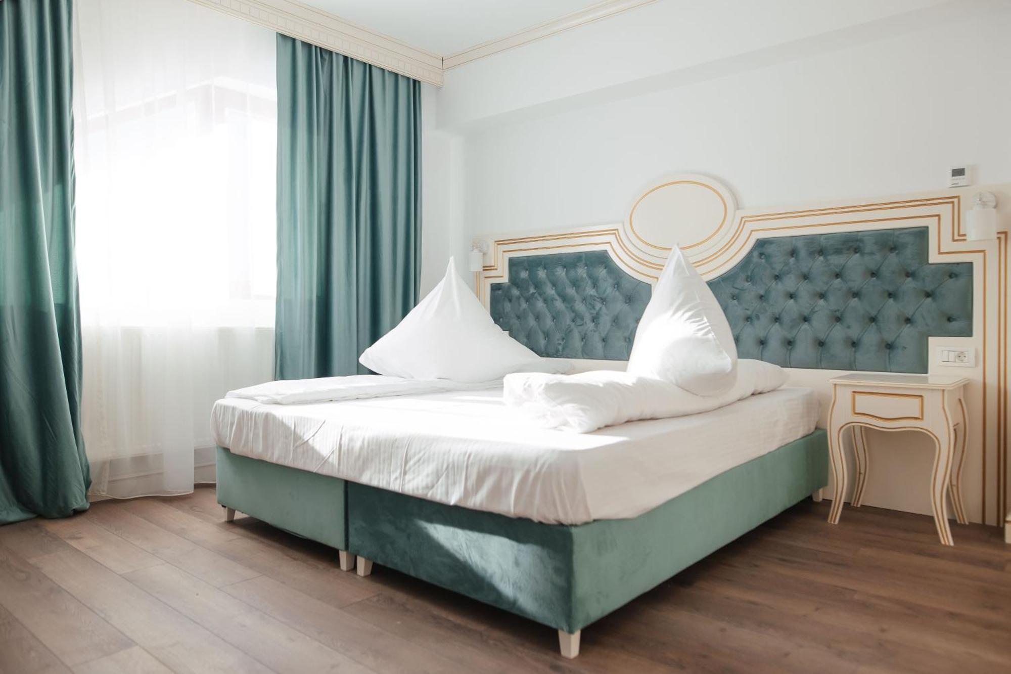 Hotel Miruna Sîmbăta de Sus Exteriör bild